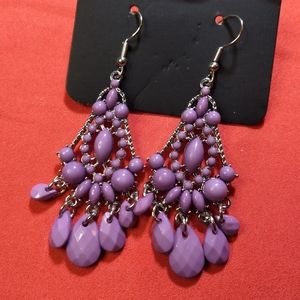 Stunning lavender color fashion jewelry earrings